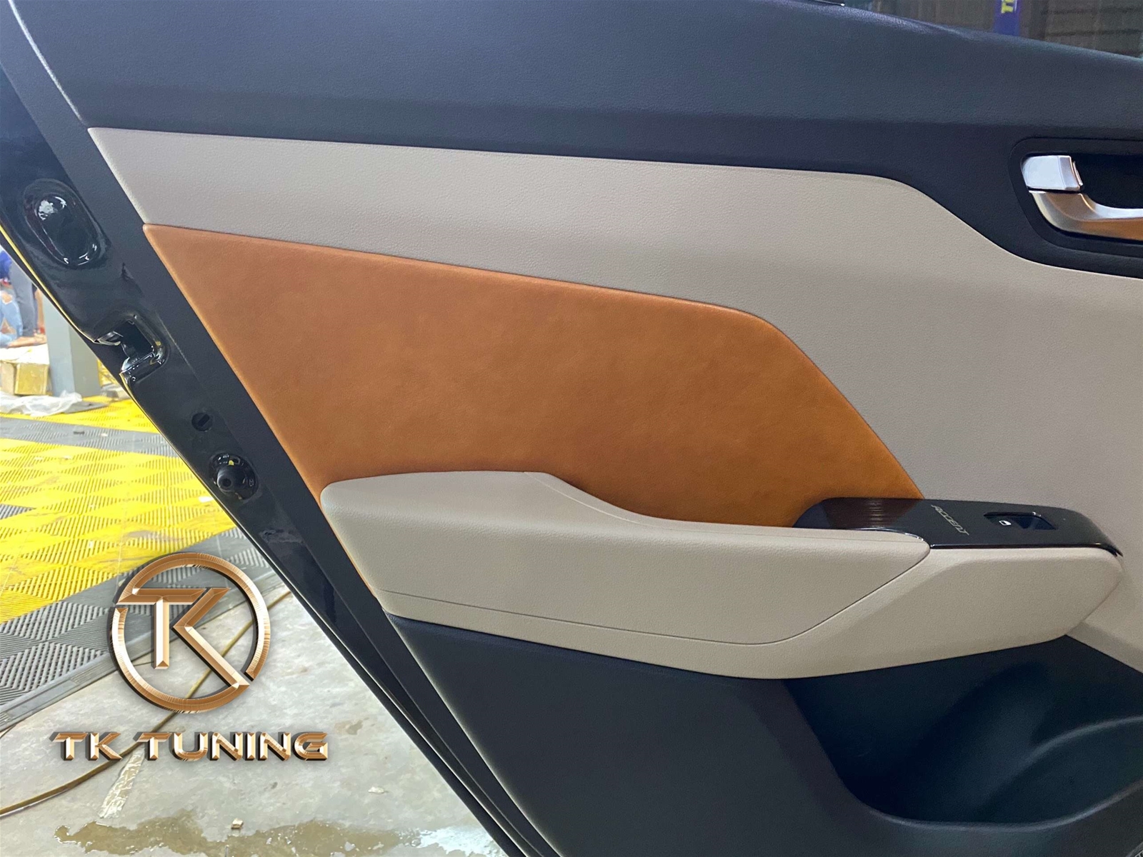 boc ghe da xe hyundai accent
