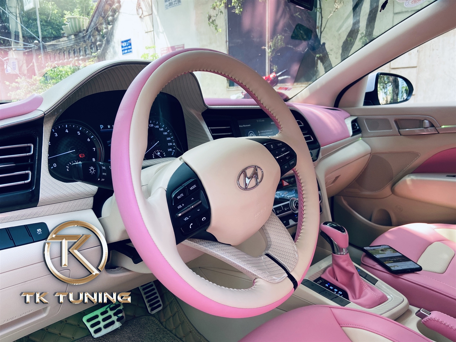 Đổi Màu Nội Thất Cho Xe Elantra Chuyên Nghiệp Tại Tphcm