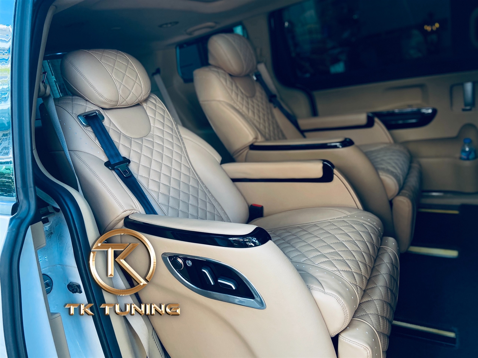 độ ghế limousine cho xe sedona