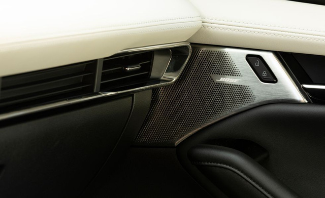 Đánh giá Mazda3 2019: Dễ hiểu vì sao người Việt mong THACO nhập về đến thế - Ảnh 10.