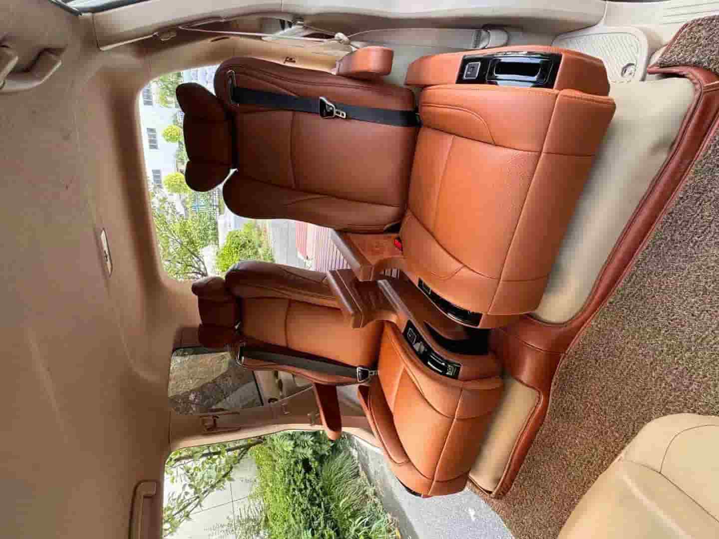 Mẫu Ghế LImousine Hàng 2 Cho SUV