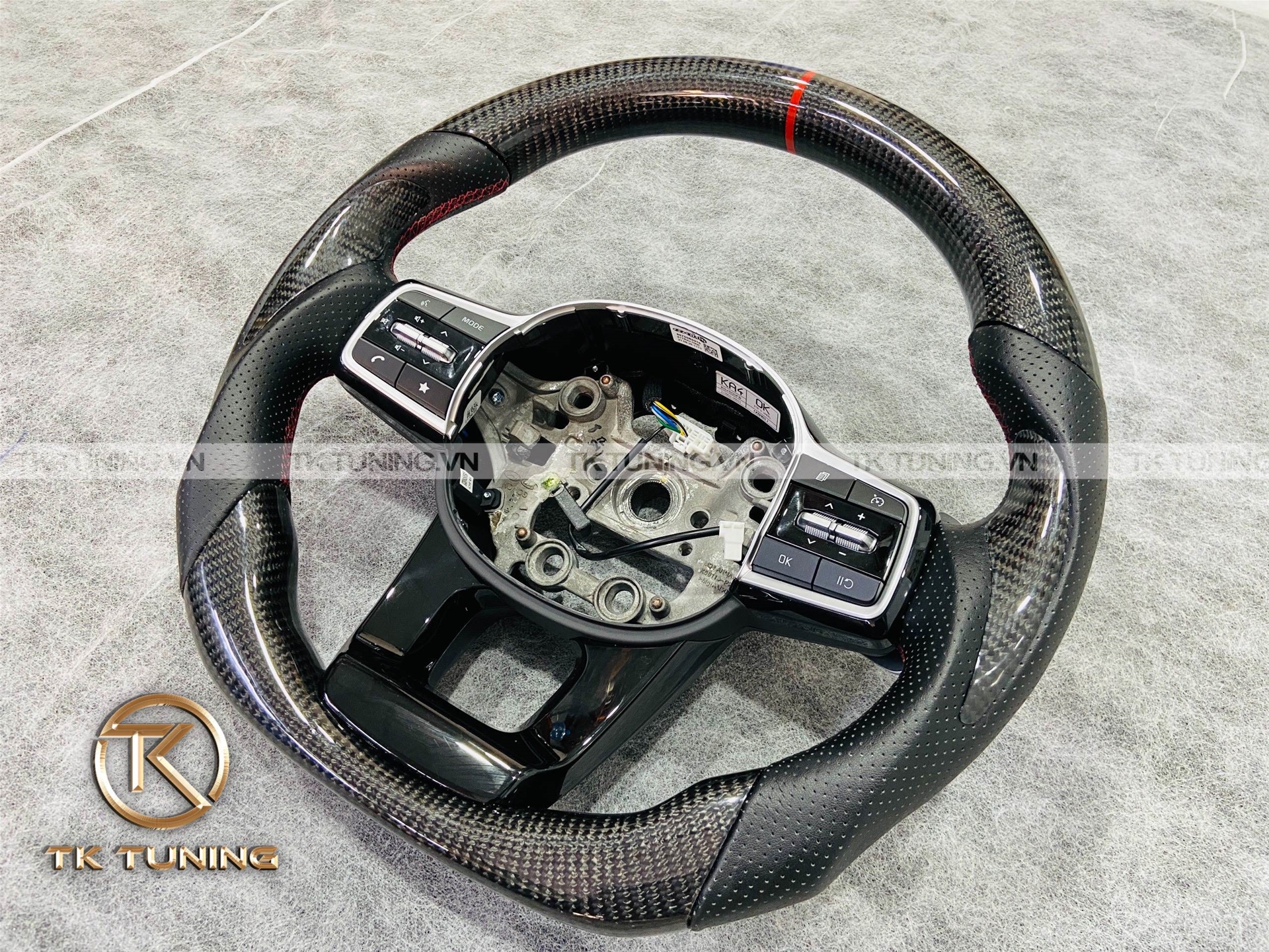 Ốp carbon fiber cho xe Kia Carnival