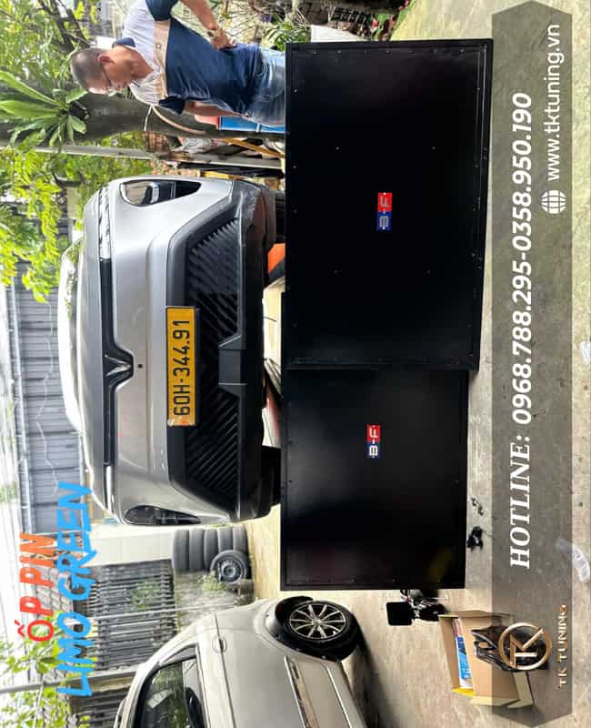 gan op pin cho vinfast limo green