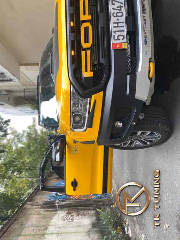 đổi màu nội thất xe everest giá rẻ tại tphcm