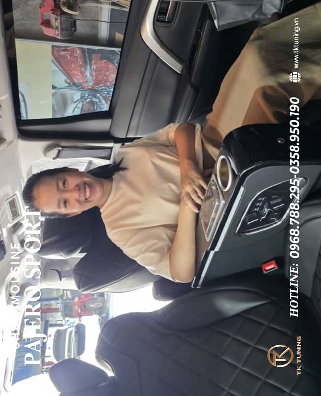 Độ Ghế Limousine Mitsubishi Pajero 2025 TPHCM / Nội Thất Vip